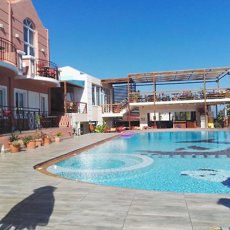 Epis Hotel Agia Marina Eksteriør billede