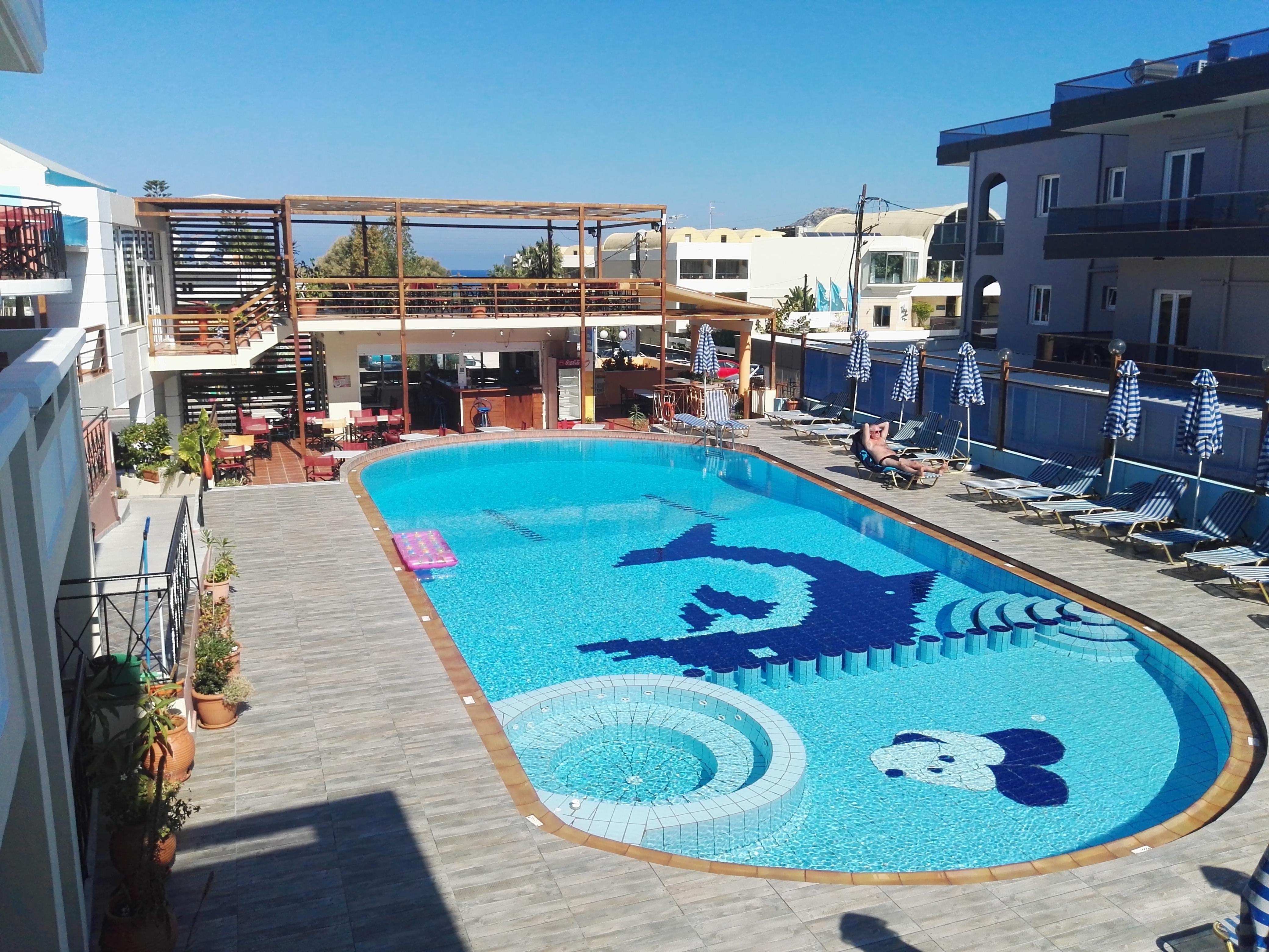 Epis Hotel Agia Marina Eksteriør billede