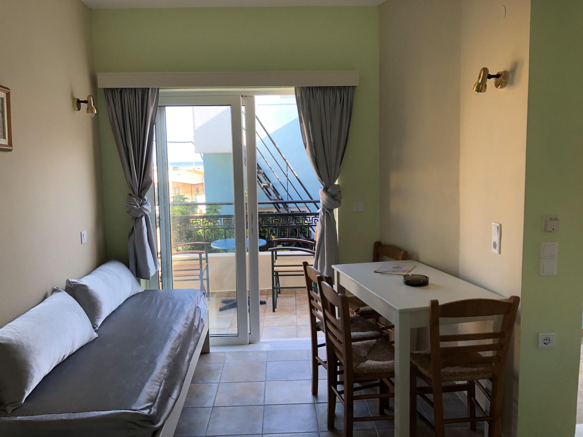 Epis Hotel Agia Marina Eksteriør billede
