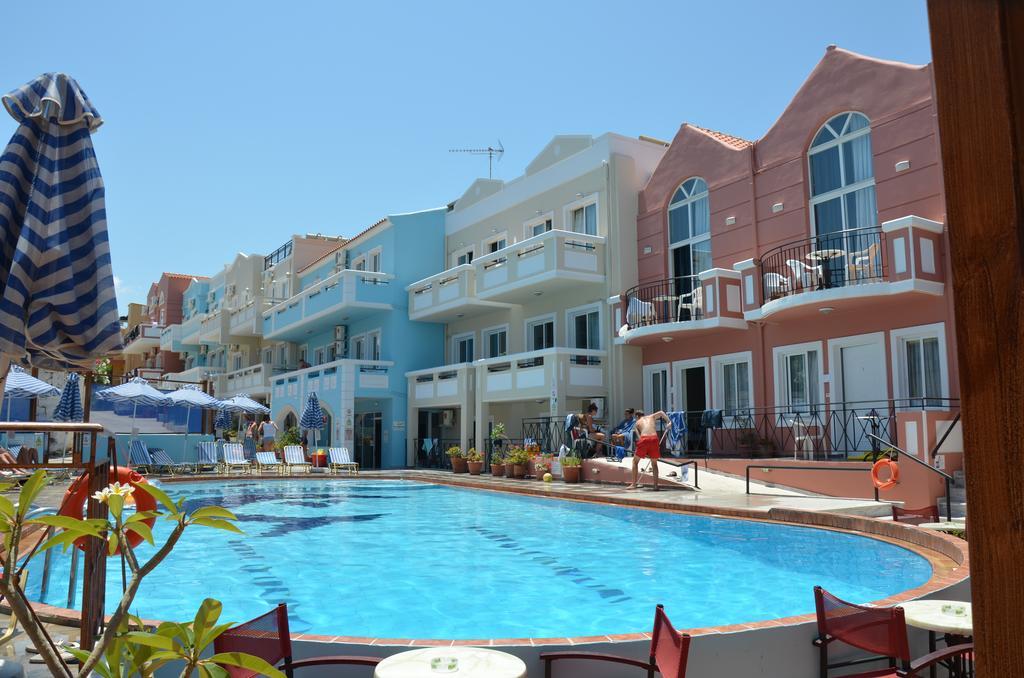 Epis Hotel Agia Marina Eksteriør billede