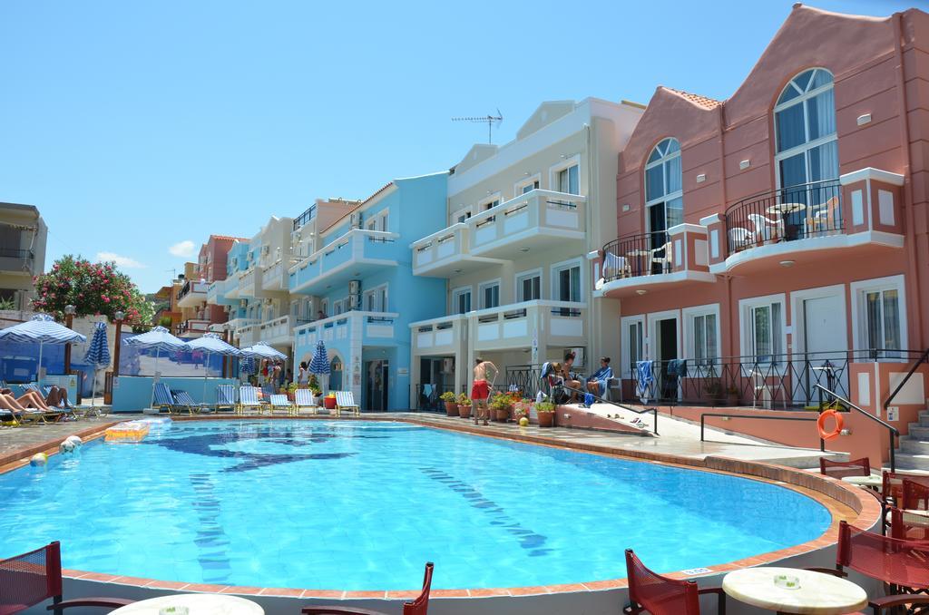 Epis Hotel Agia Marina Eksteriør billede