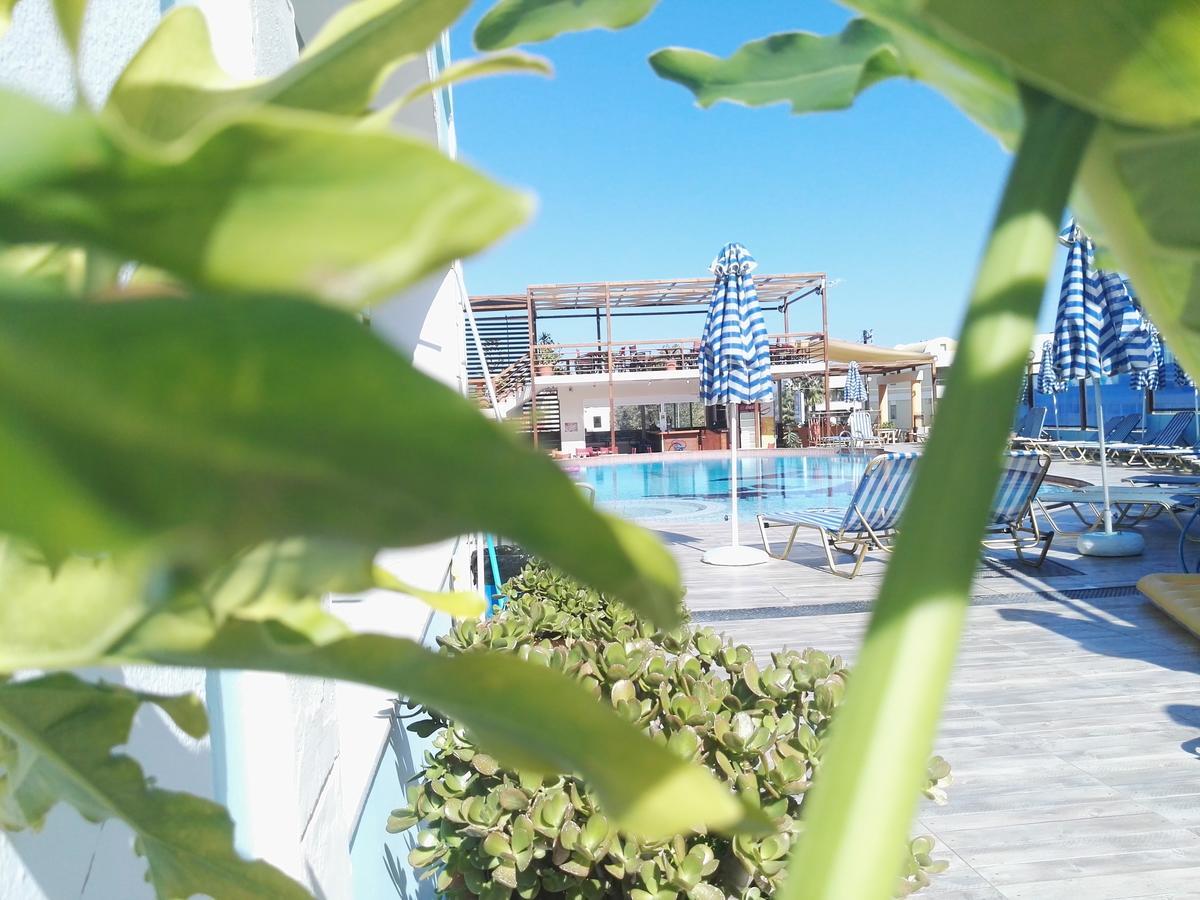 Epis Hotel Agia Marina Eksteriør billede