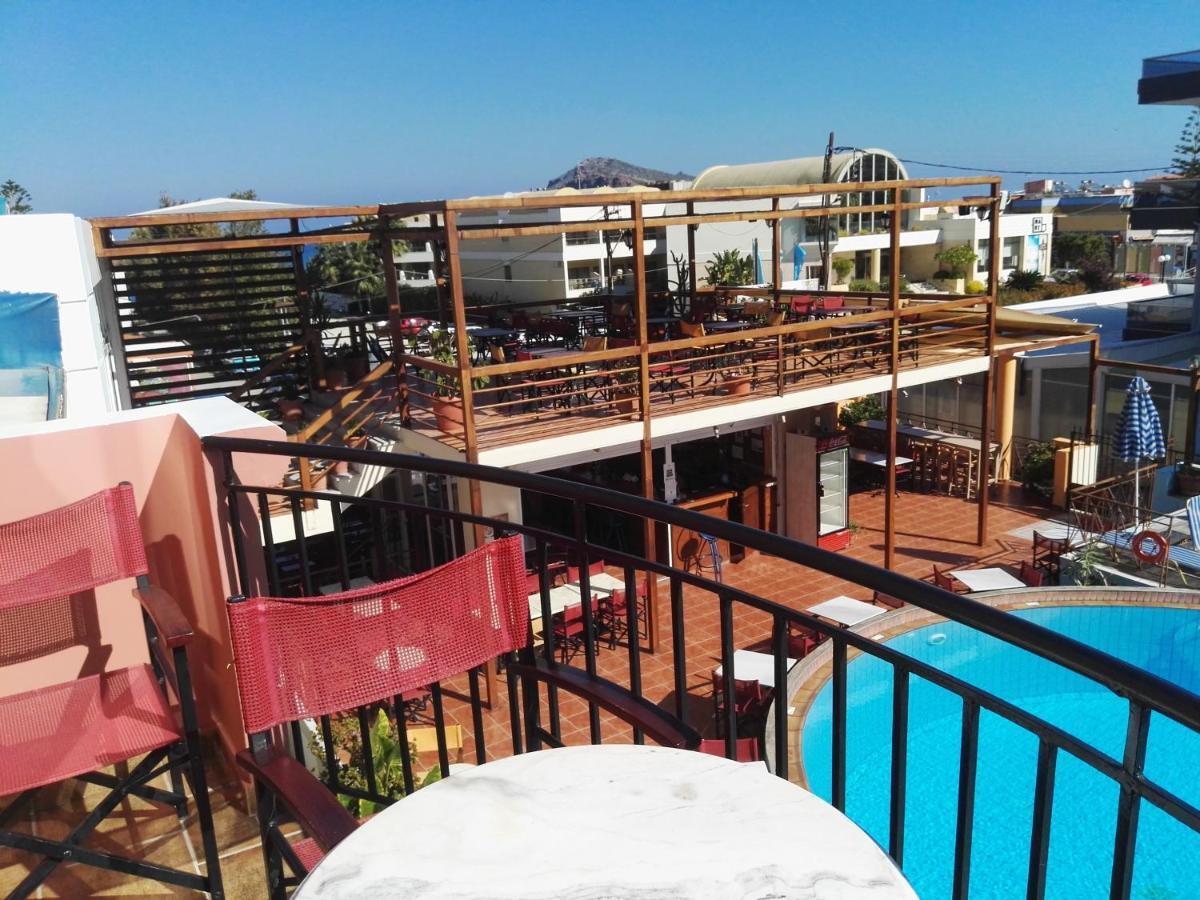 Epis Hotel Agia Marina Eksteriør billede